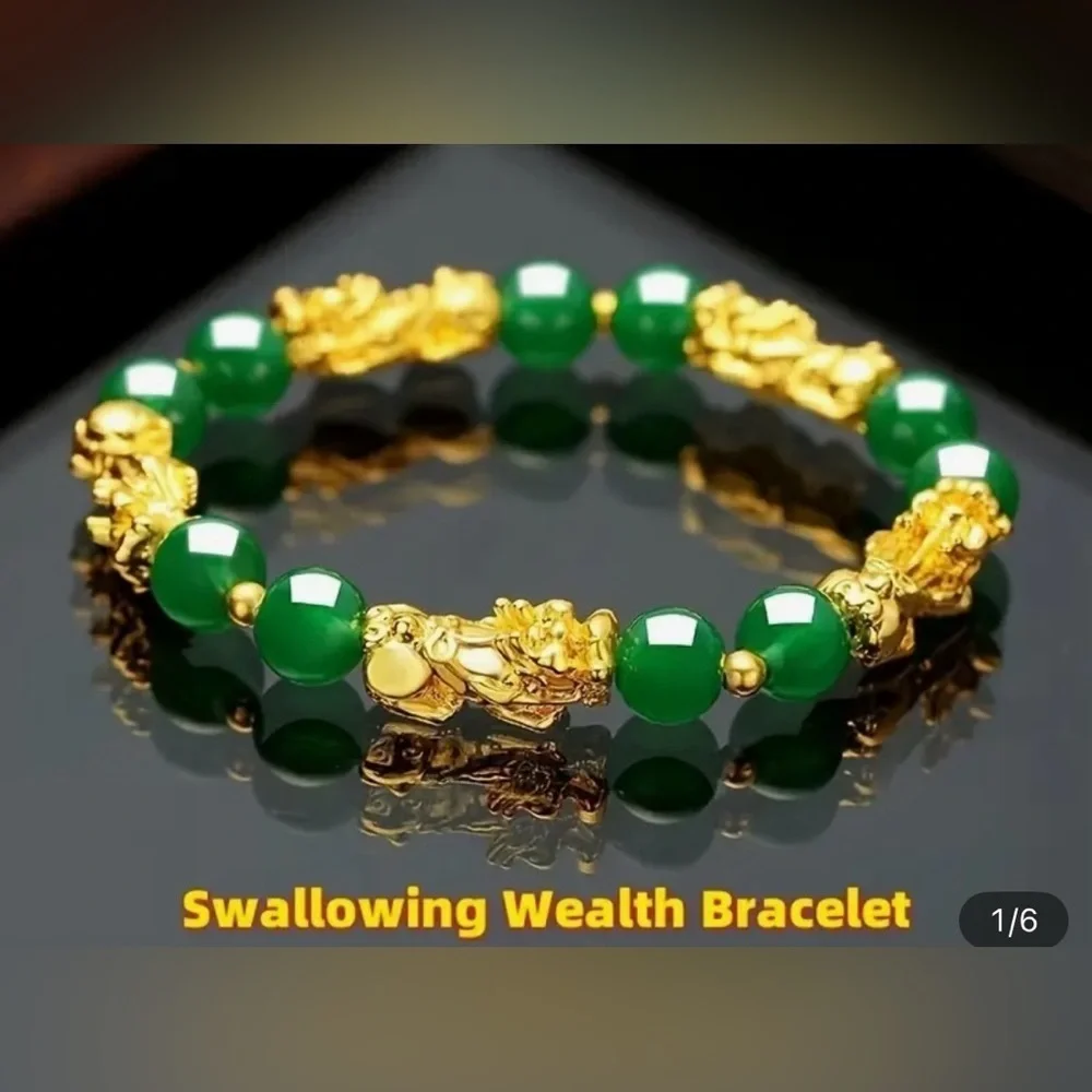8mm Green Beaded Pixiu Bracelet Gold Tone Feng Shui Wealth Charm Stretch